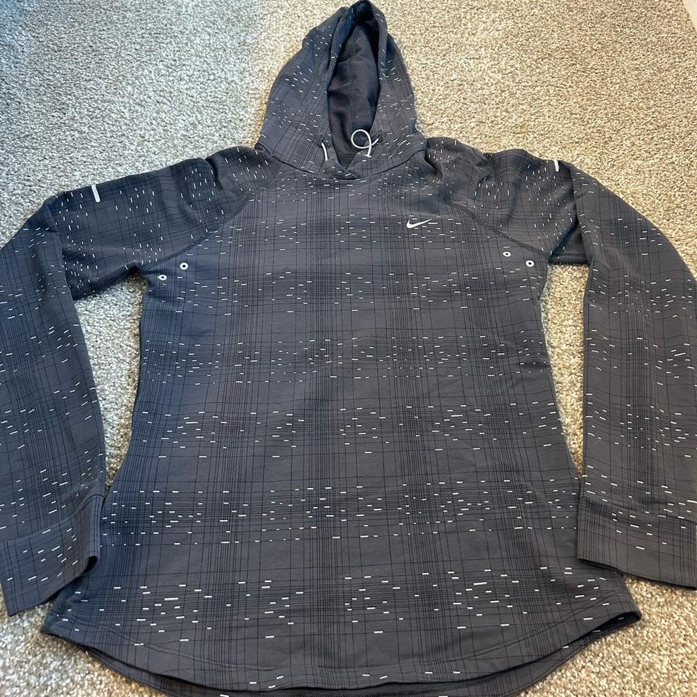 Nike dri fit women’s hoodie size medium